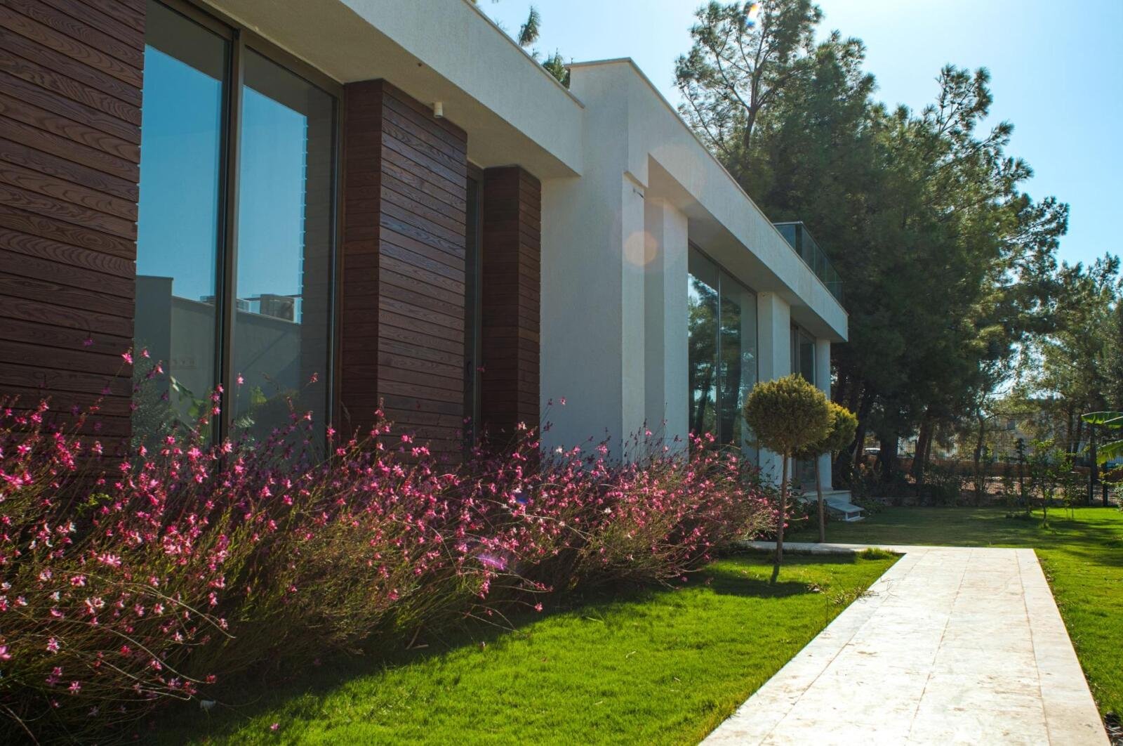 Amazon Häuser Bodrum – moderne Villa mit Garten in Konacık