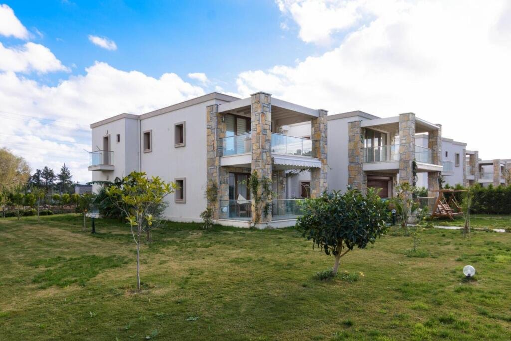 CITRON Bodrum Wohnobjekt mit Naturstein – Premium Architektur