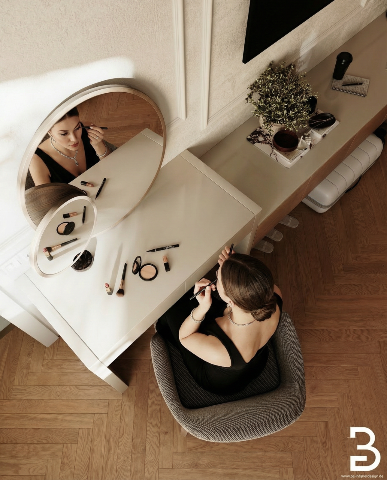 Hotel-Innenausbau Bad Soden mit modernem Hotelzimmer, Schreibtisch und maßgefertigter Möblierung.